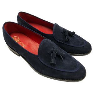 Mocassino in pelle scamosciata con nappine