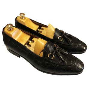 Mocassino in coccodrillo con nappine