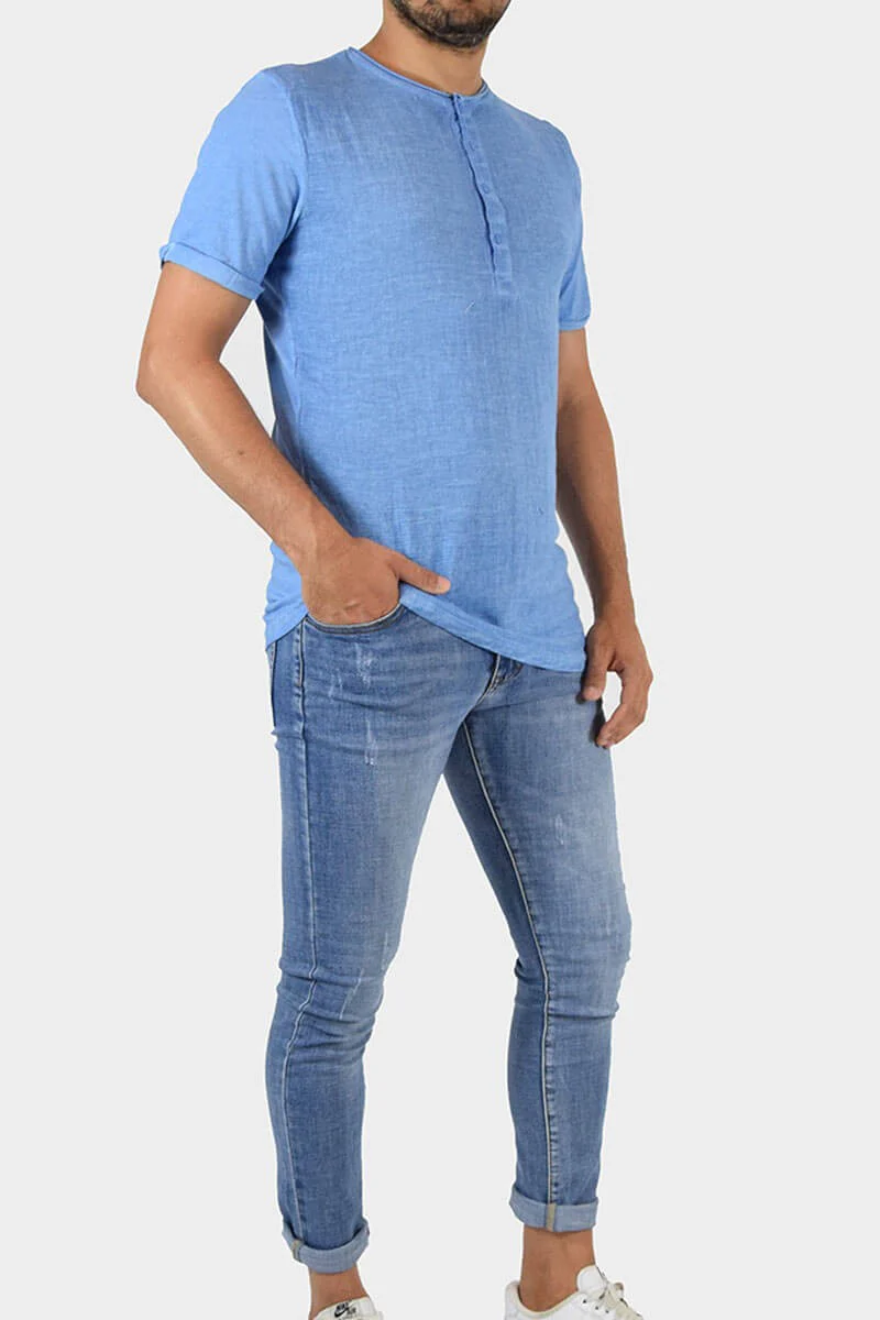 T-SHIRT A CONTRASTO CON BOTTONI - immagine 4