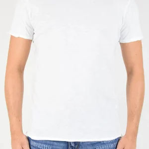 T-SHIRT CON TAGLIO VIVO