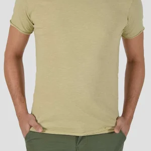 T-SHIRT CON TAGLIO VIVO