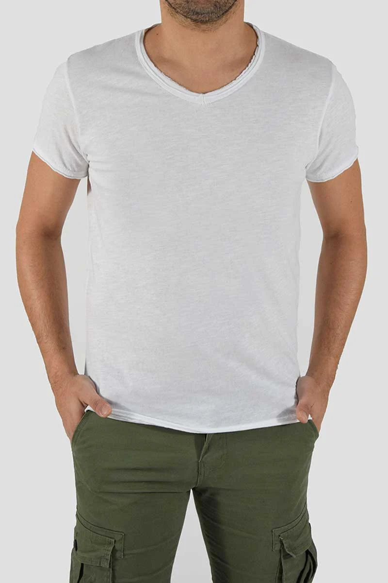 T-SHIRT CON COLLO A V - immagine 5