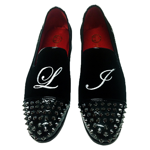 Slippers con borchie e iniziali personalizzabili - immagine 4