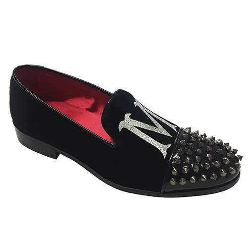 Slippers con borchie e iniziali personalizzabili - immagine 5