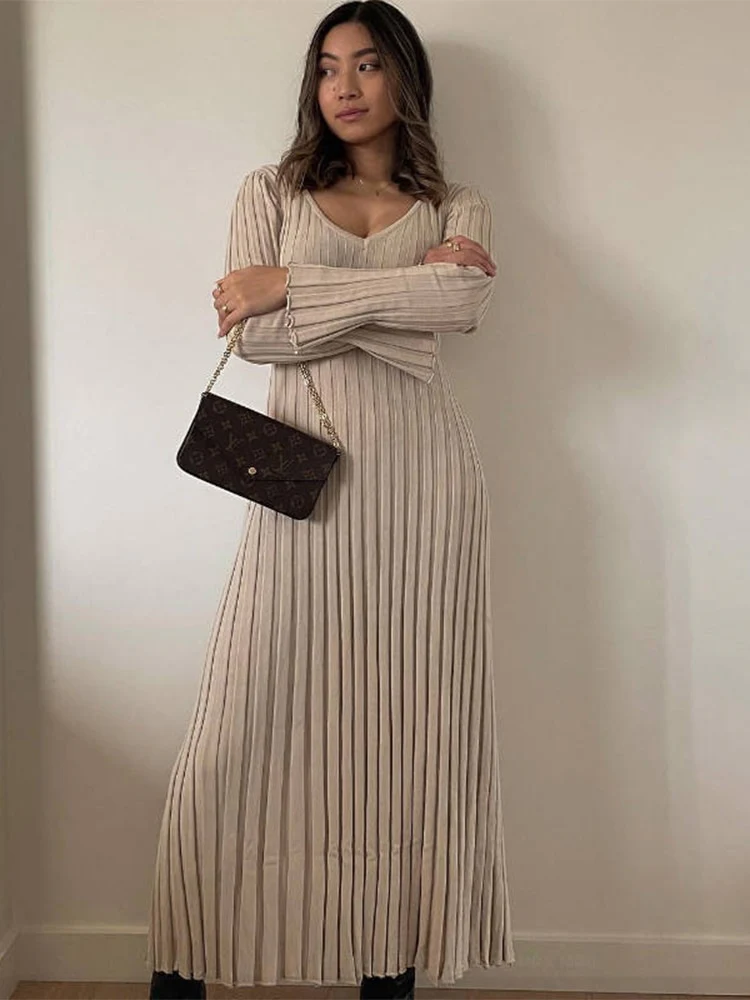 V-neck Women Knitted Maxi Dress