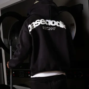 Full Zip "COMFY" Back Logo Black/White