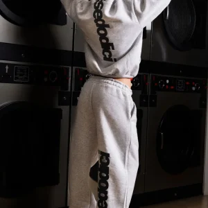 Look "COMFY" Vertical Logo AshGrey/Black