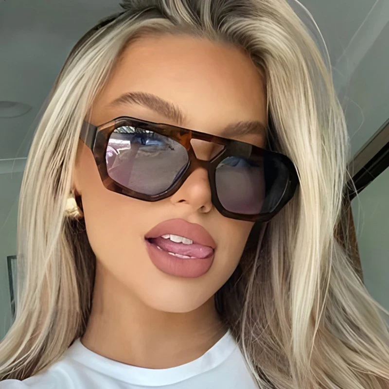 Vintage Square Sunglasses - immagine 2