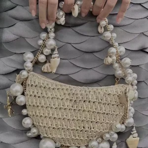 Fairy Pearl Conch Grass Woven Bag