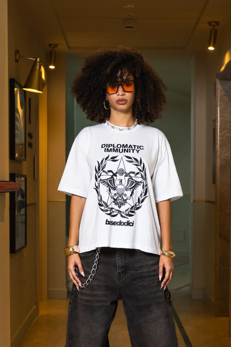 T-Shirt "WORLD TOUR" Diplomatic Immunity White - immagine 3