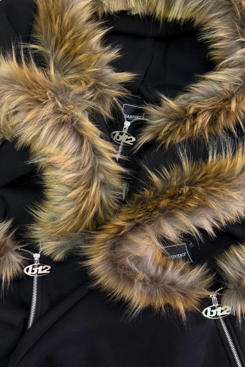 Full Zip "RUDE DIAMOND" Faux Fur Script Black - immagine 7